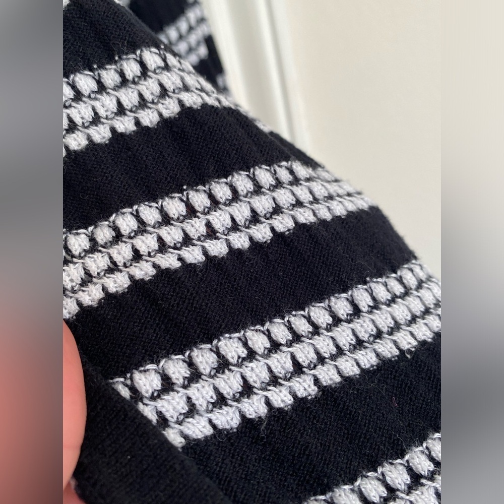 Jones New York Sport Cardigan Sweater Knit Striped‎ Open Front Black White  M - Picture 4 of 8